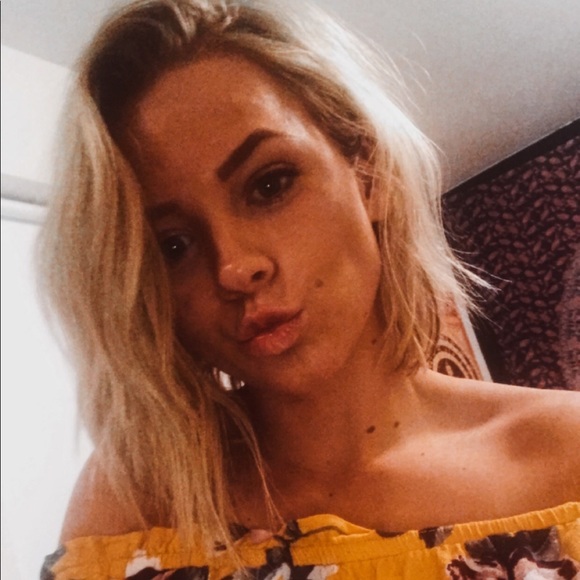 Meet your Posher, Saydie - Picture 1 of 1